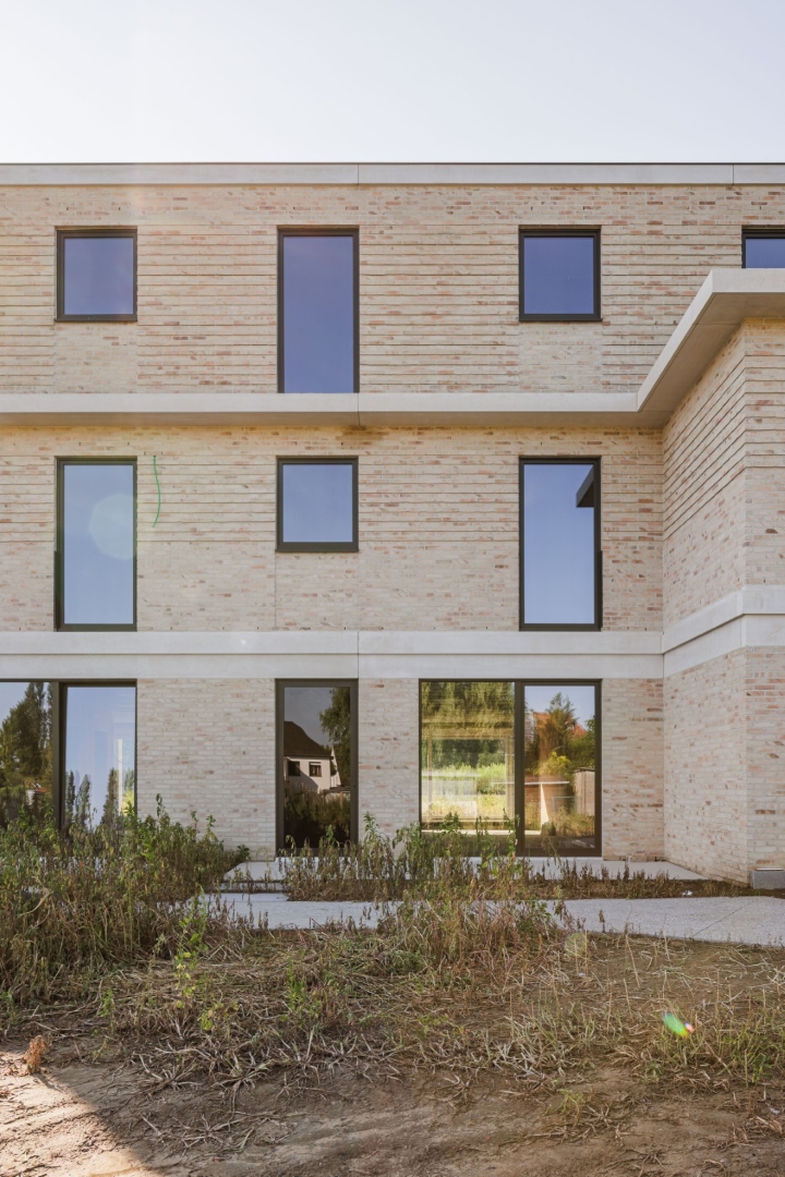 Ruime energiezuinige nieuwbouwwoning in groene omgeving - foto 1