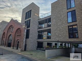 Dit prachtige appartement bevindt zich in een uniek project in het hart van Sint-Truiden en straalt een bijzondere sfeer uit, mede dankzij het...