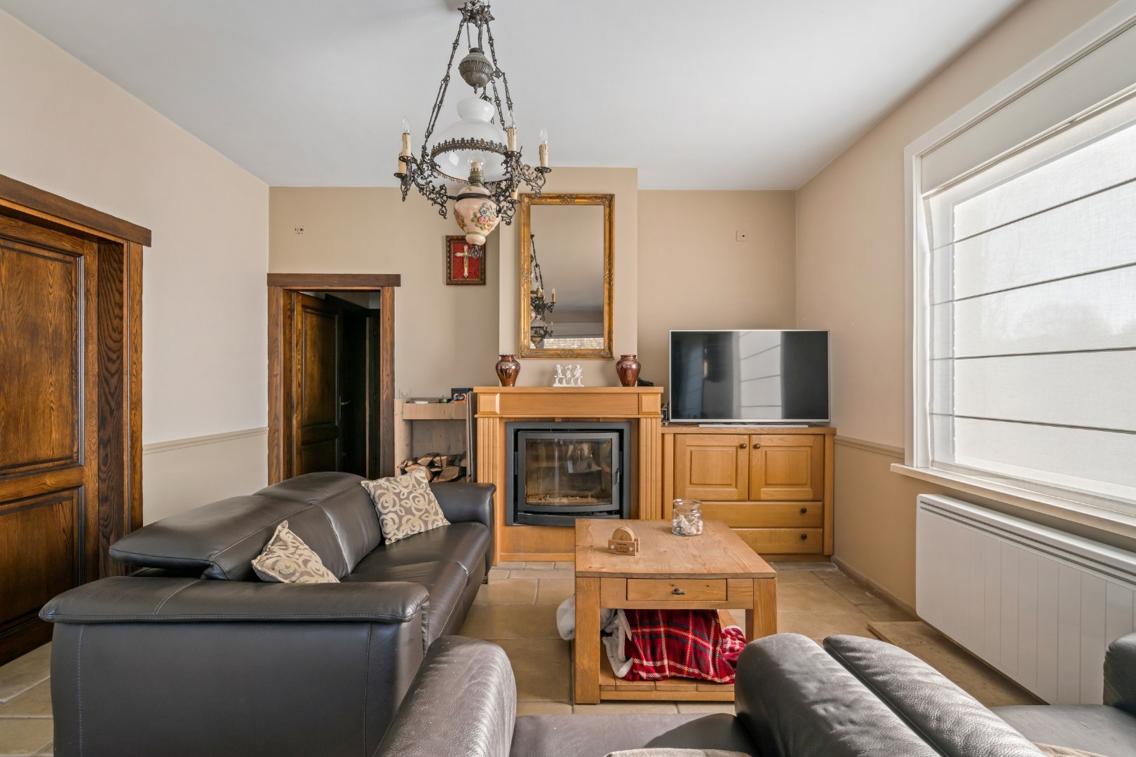 Instapklare woning met 4 slaapkamers, garage en tuin in Sint-Eloois-Winkel (Ledegem) - foto 4