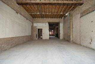 PROPRIÉTÉ DE RENDEMENT AVEC POTENTIEL DE RÉNOVATION AU CENTRE DE LIER...