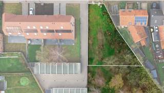 Te koop: open bouwgrond aan de Poperingseweg in Vlamertinge, op een vlotte verbinding naar Ieper en de omliggende invalswegen. Deze open bouwgrond...