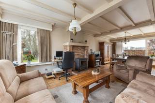 Zeer rustig en uitzonderlijk gunstig gelegen verzorgde vrijstaande laagbouwwoning met bijhorende grond op een totaal van 13.280 m².Gelegen op een...