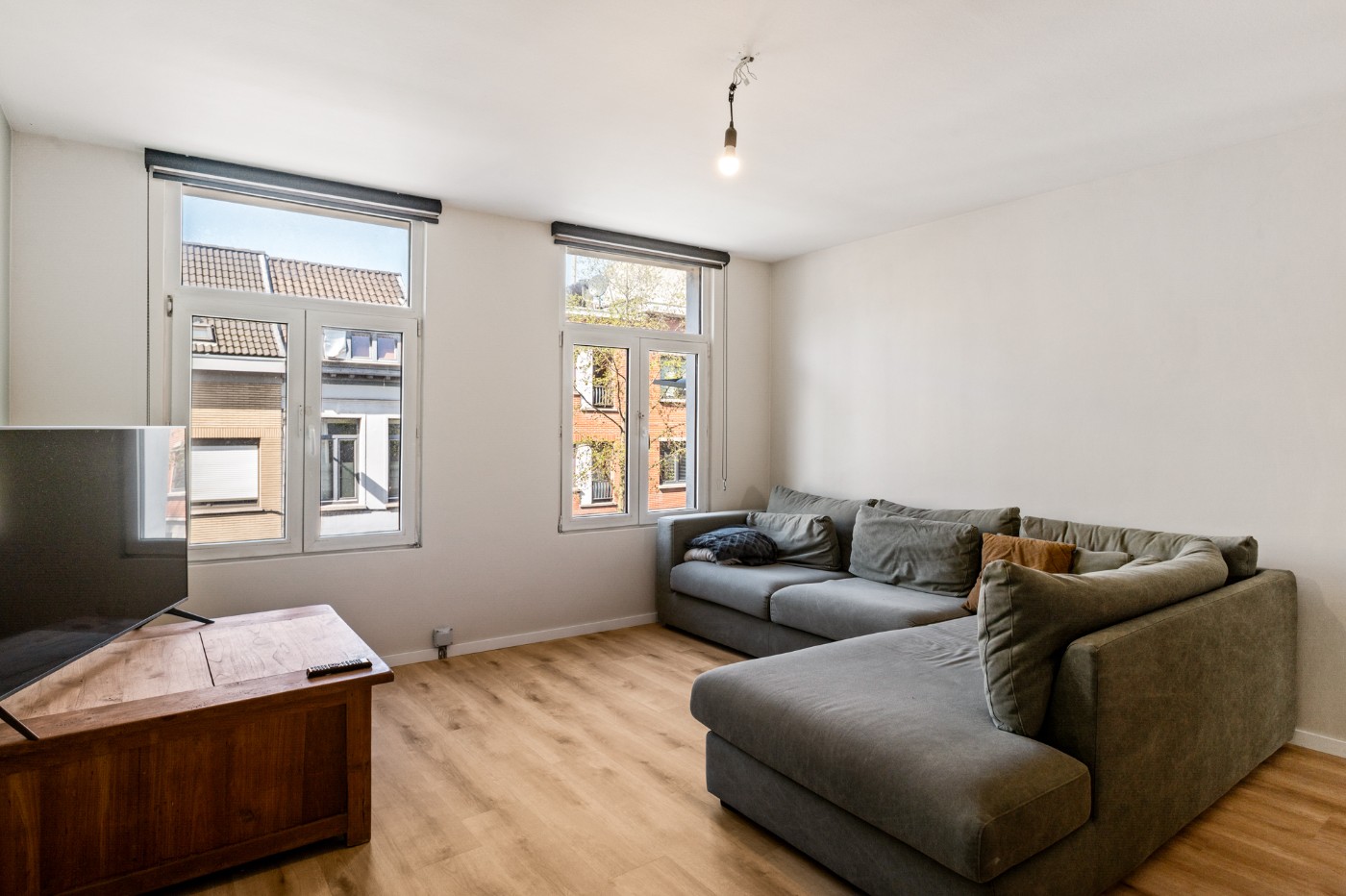 Instapklaar app. op 1ste verd. met 2 slpk. en autostaanplaats - foto 5