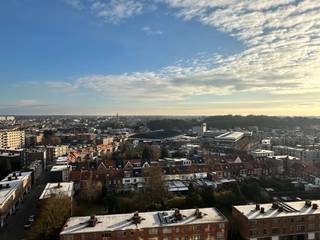 Dit appartement gelegen op de Frans De Vriendtstraat te Berchem, ideaal gelegen van invalswegen, scholen, winkels en dicht tegen de stad...