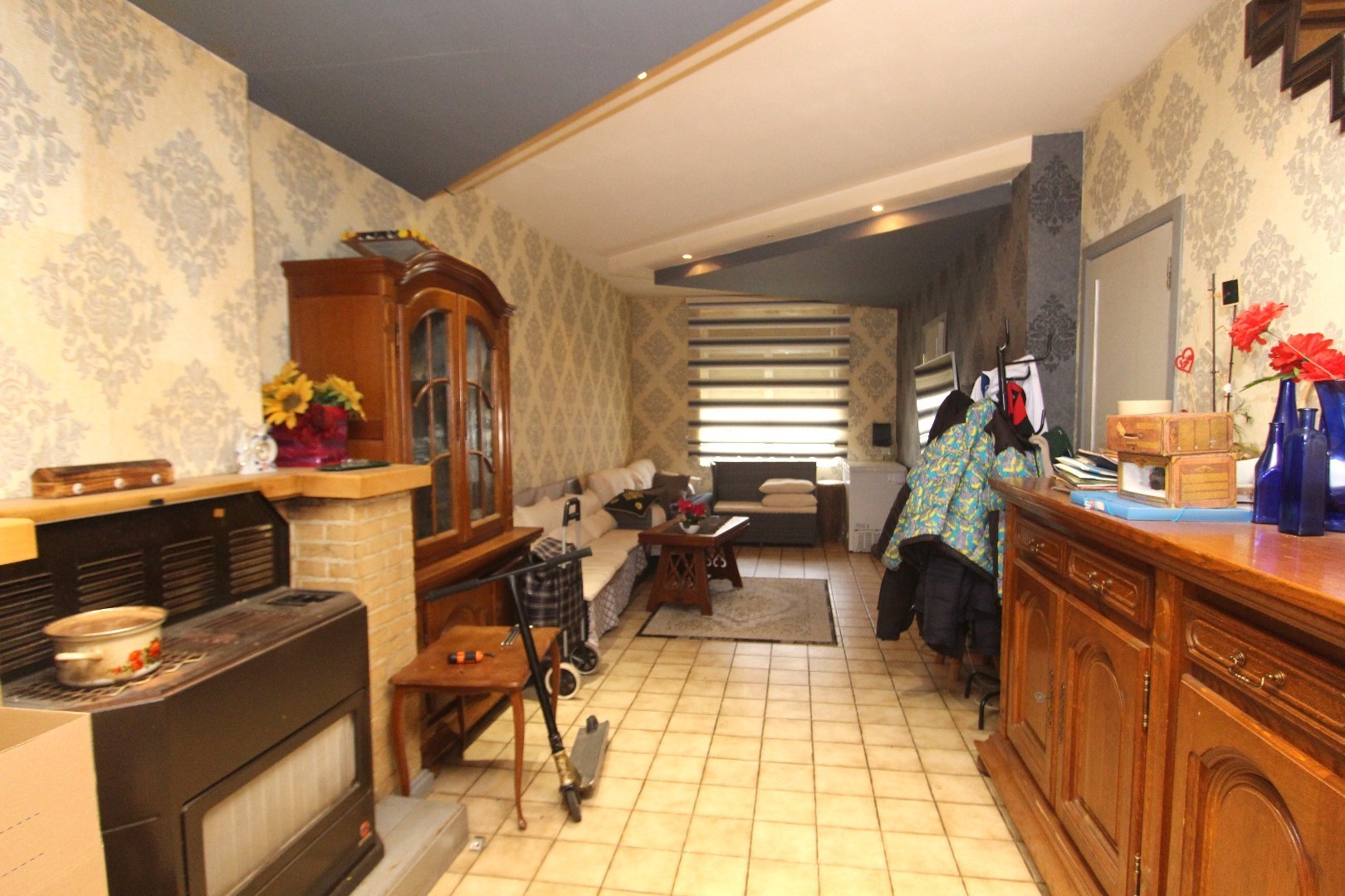 Ruime woning met terras en diepe tuin - stadsrand Tongeren - foto 5