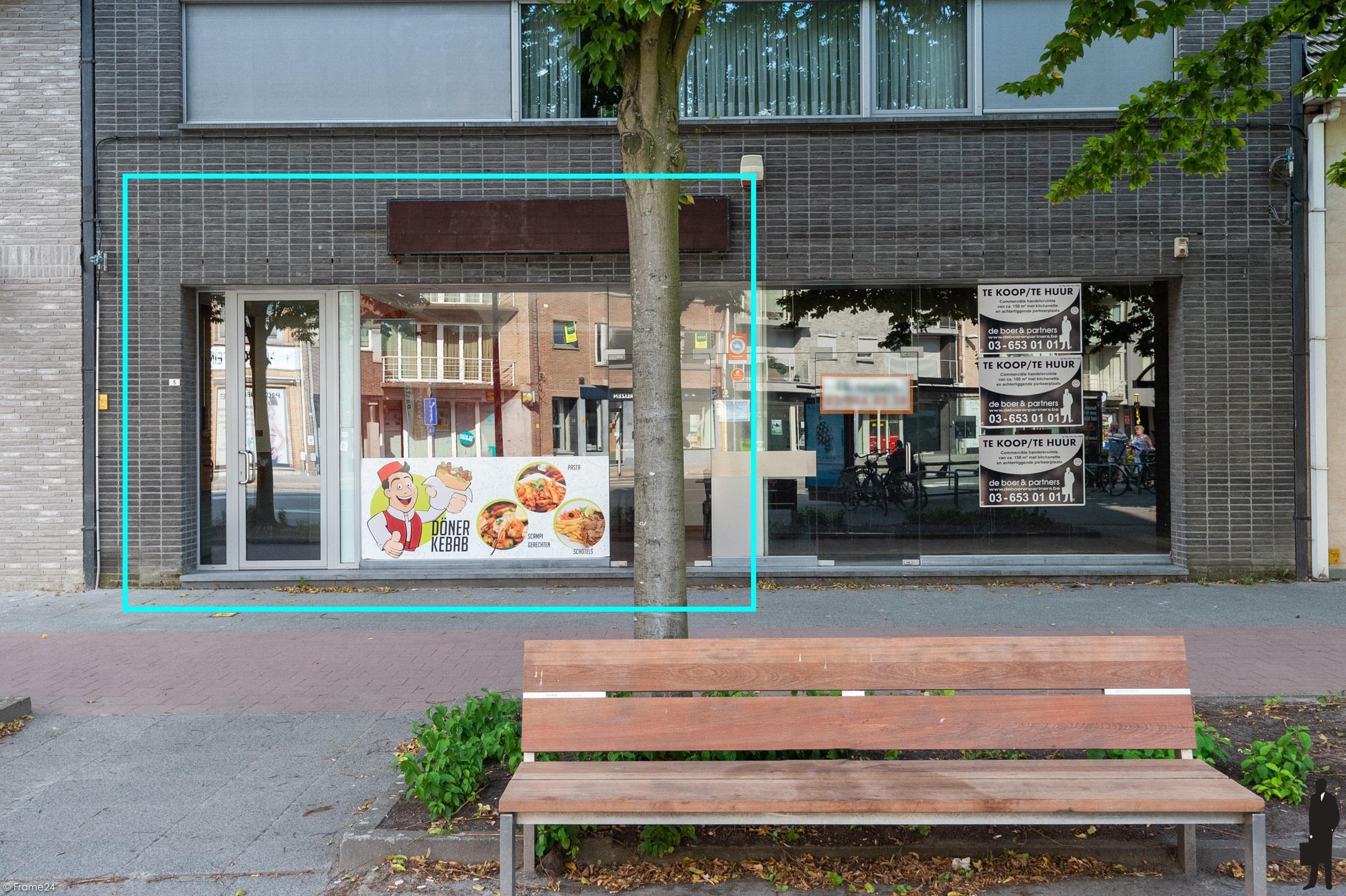 Commercial à vendre à Brasschaat - photo 1