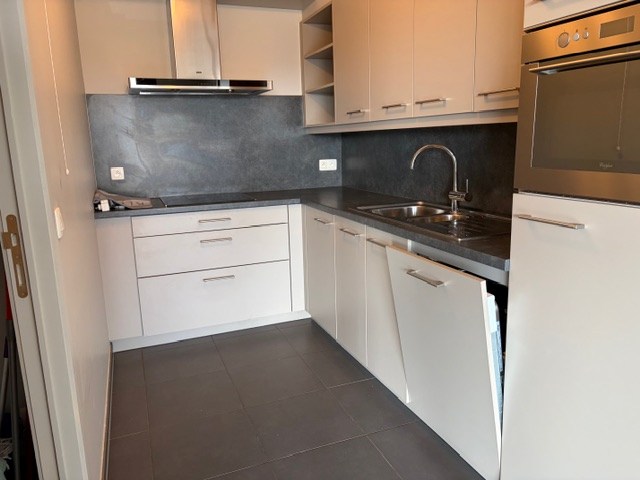 Ruim appartement met 2 slaapkamers + parkeerplaats - foto 3