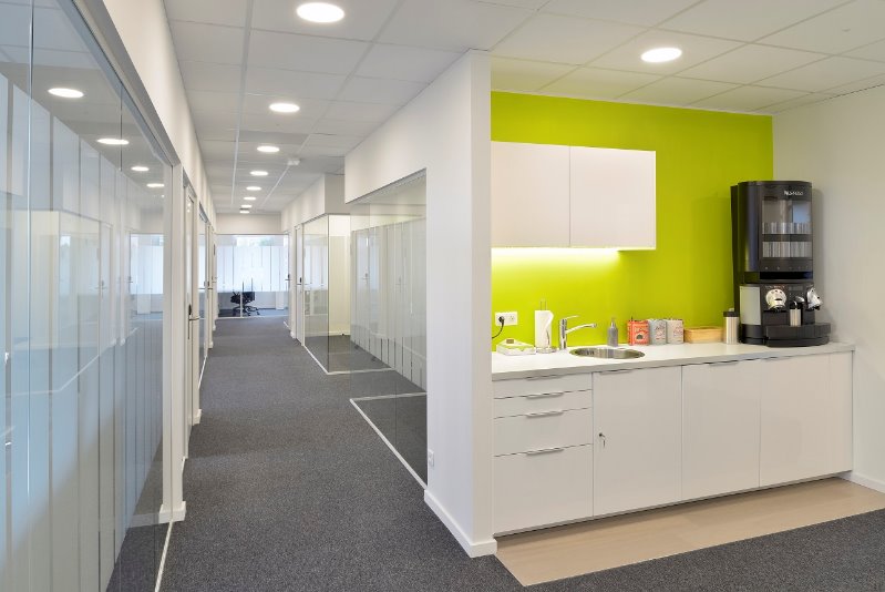 <p><span><strong><span>Bureaux</span> <span><span>à service complet à Courtrai à louer</span></span></strong></span></p> - photo 5