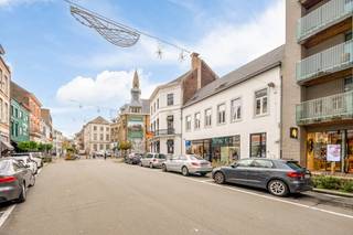 Dit ruim handelspand (+- 500m²) (multi-functionele invulling) is gelegen in de commerciële binnenstad, op ca. 100 m van Grote Markt en op ca. 500...