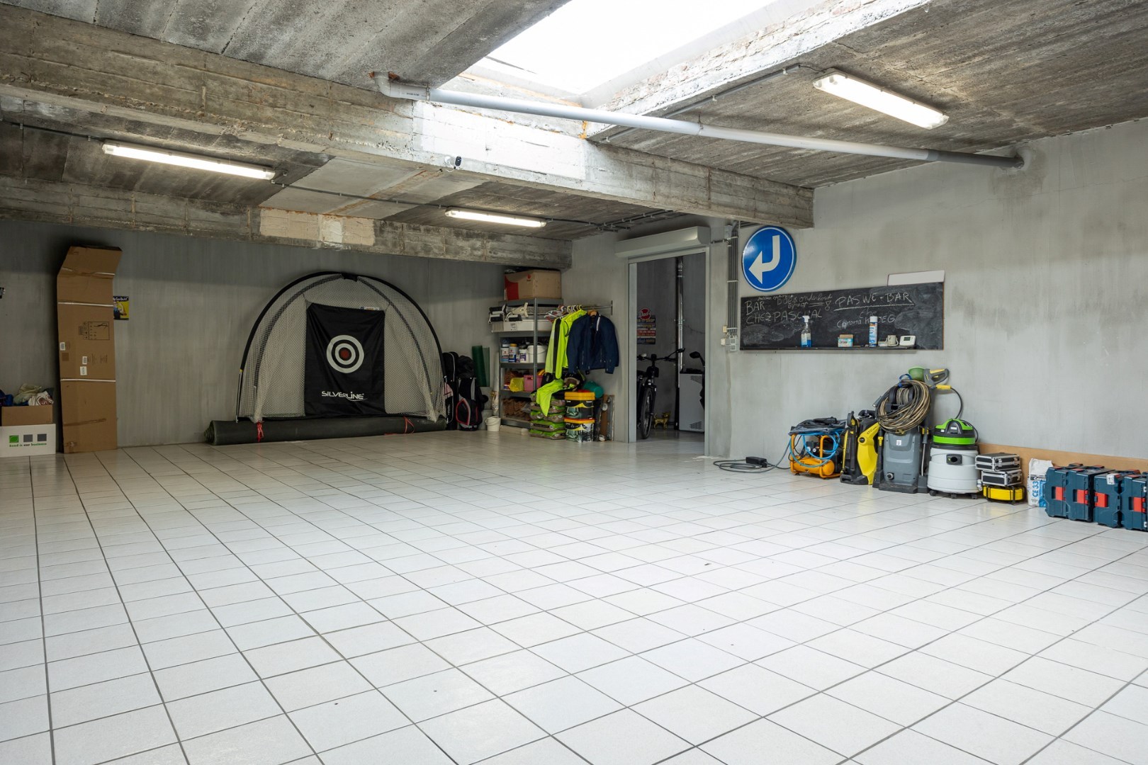 Ruime woning met magazijn en ruim dakterras te Hoboken! - foto 5