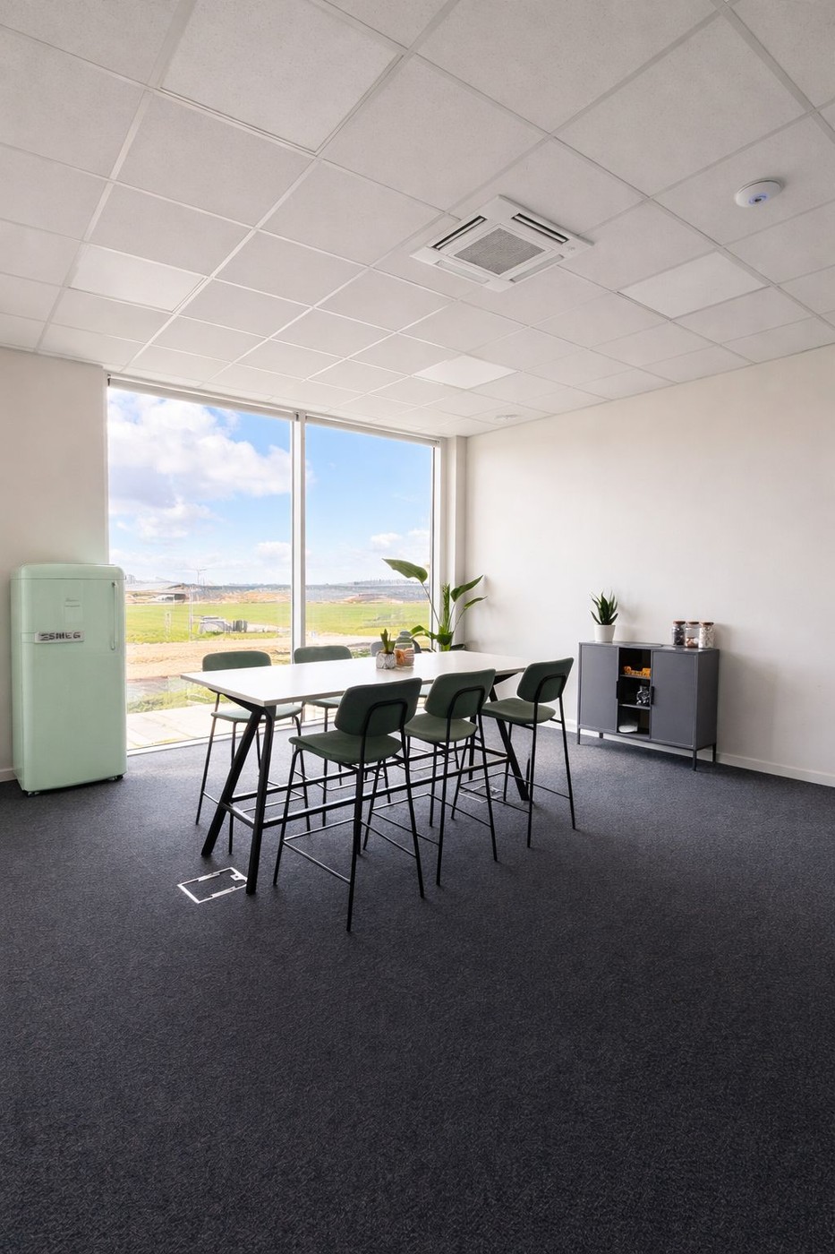 Goed gelegen kantoorruimte 110m² in KMO-zone te Aalter - photo 5