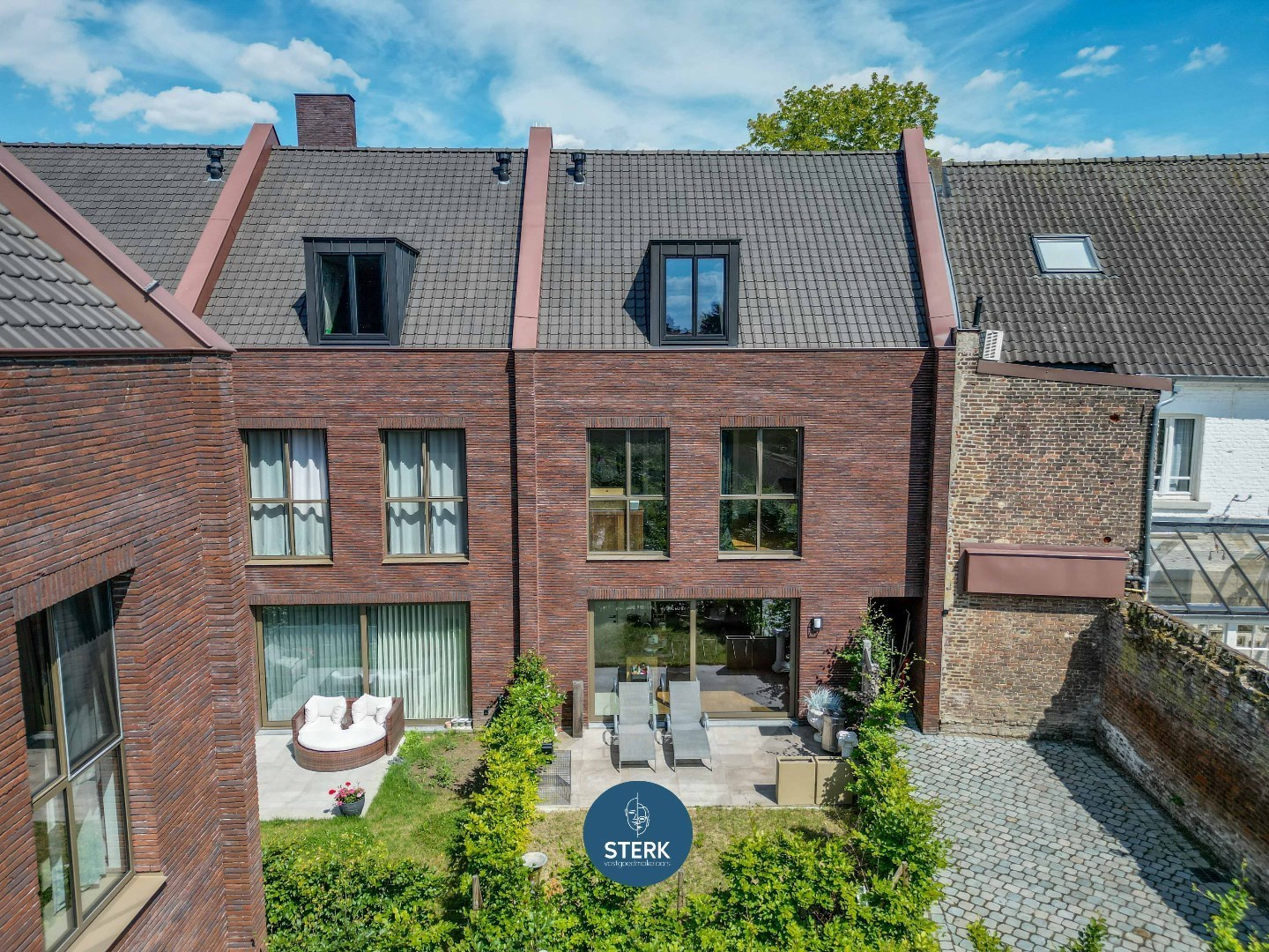 ENERGIEZUINIGE GEZINSWONING IN DE DORPSKERN VAN OUD-REKEM ! - foto 4