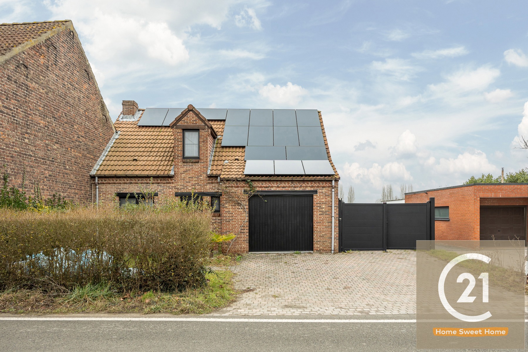 Instapklare halfopen villa met 4 slaapkamers, zwembad en poolhouse - foto 3