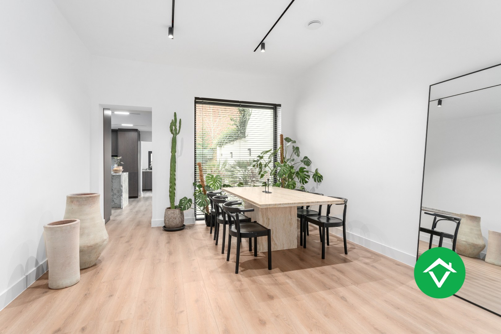 Hoog gerenoveerde woning met tuin en 4 slaapkamers te Roeselare - foto 5