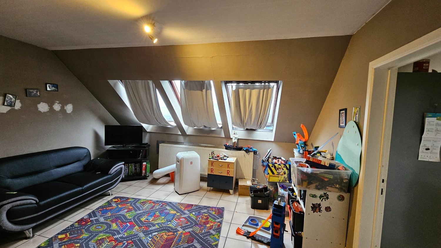 Appartement te huur in Maasmechelen met 2 slaapkamers - foto 2