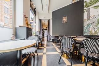 Plus d'informations : Arthur Reynier - 0479 94 92 71UCCLE CENTRE - We Invest vous propose cet immeuble mixte comprenant un rez-de-chaussée commercial...