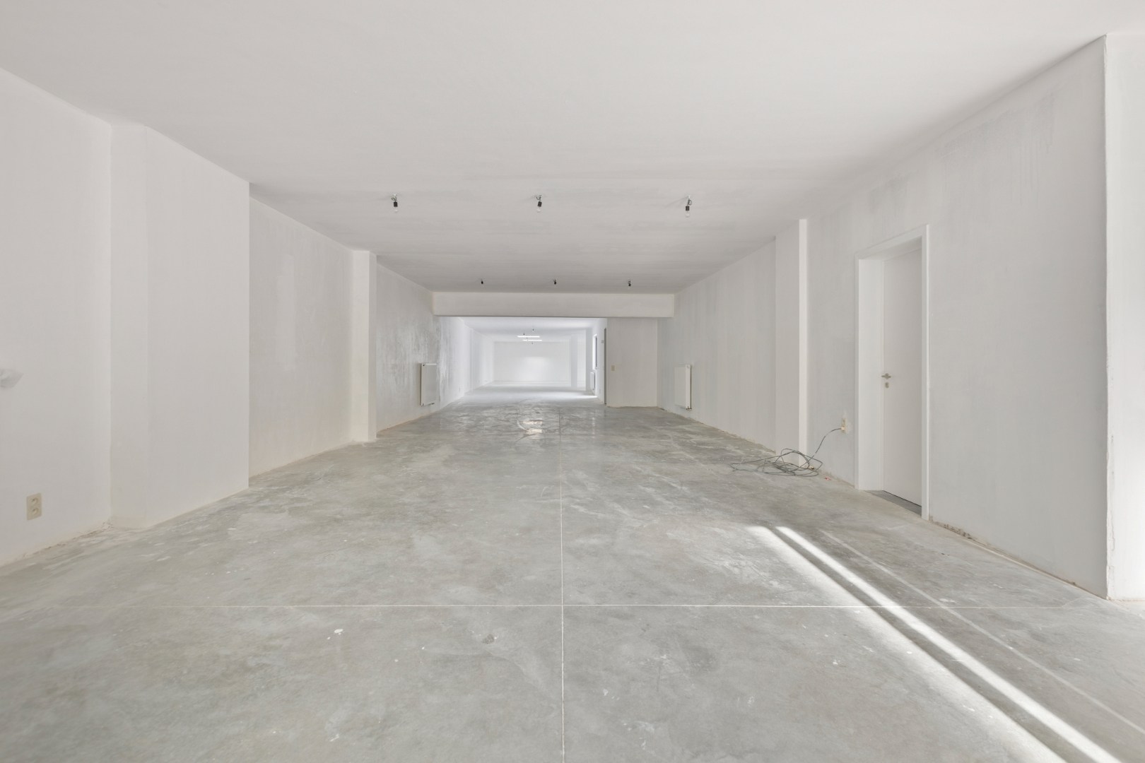 Commercial for sale in Mol - photo 3