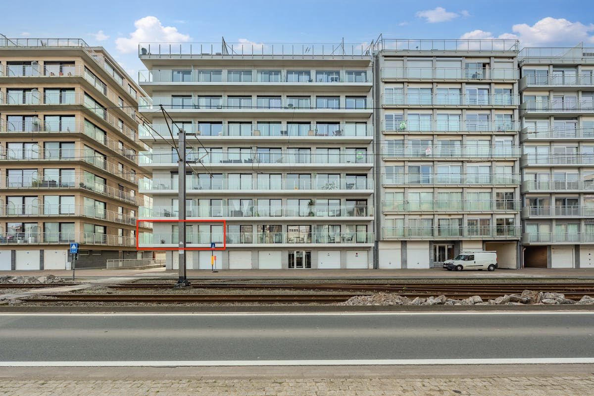 Bright corner apartment for sale with 2 terraces! - photo 2