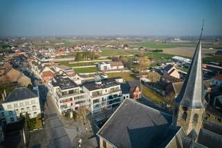 Danneels biedt de laatste parkeerplaatsen te koop aan in het centrum van Zwevezele.Deze parkeerplaatsen bevinden zich in de ondergrondse verdieping...