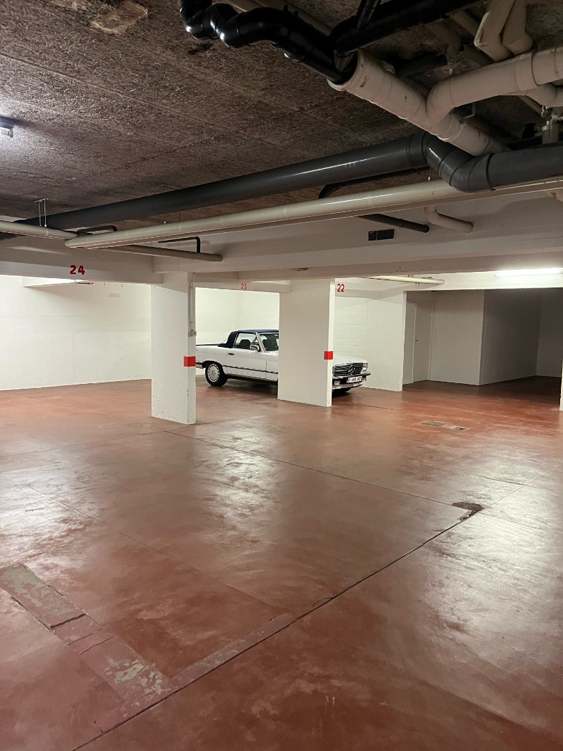 Ruime autostaanplaats in residentie op Zeedijk-Het Zoute - foto 3