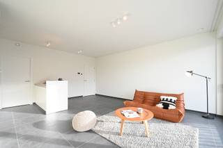 PRAKTISCH: Bezoeken voor deze eigendom verlopen uitsluitend via mijnhuurprofiel.be. Telefoneren om een afspraak te maken is helaas niet...