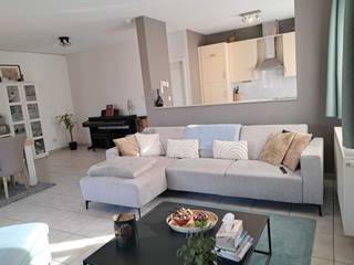 Duplex appartement 170 m2Op de eerste verdieping heb je de woonkamer met open keuken voorzien van AEG vaatwasser, bureauruimte en toilet.Op de tweede...