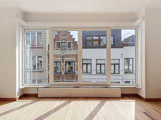 Lange Koepoortstraat 20/201: Volledig gerenoveerd 1 slaapkamer appartement met indeling als volgt: Lichtrijke leefruimte, met open moderne...