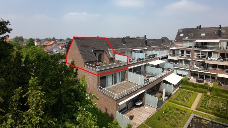 CENTRUM!!  DAK APPARTEMENT (+-80m²) MET PRACHTIG TERRAS + GARAGE + BINNENTUIN - foto 1