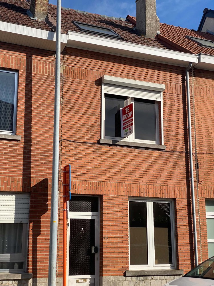 Woning met tuin, 2 slaapkamers, bureau & ingerichte zolder – Sint-Rochus, Halle - foto 1