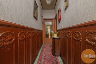 EERSTE KIJKDAG ZON. 08/03/2026 VAN 10U-13U (op afspraak! 053/60.65.60!!)AALST - Te renoveren woning met 2 slaapkamers en koer op topligging in...