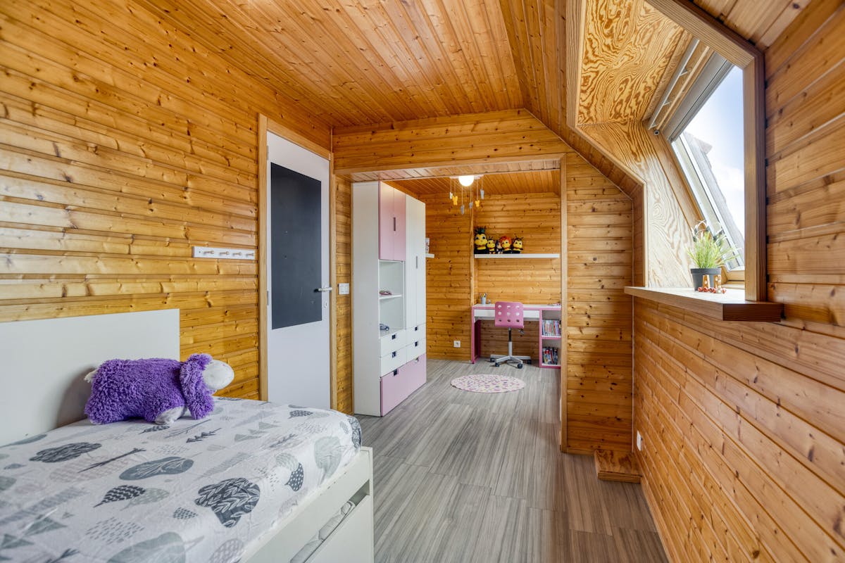 Gezinswoning met 4 slaapkamers en garage te koop in Stasegem! - foto 5