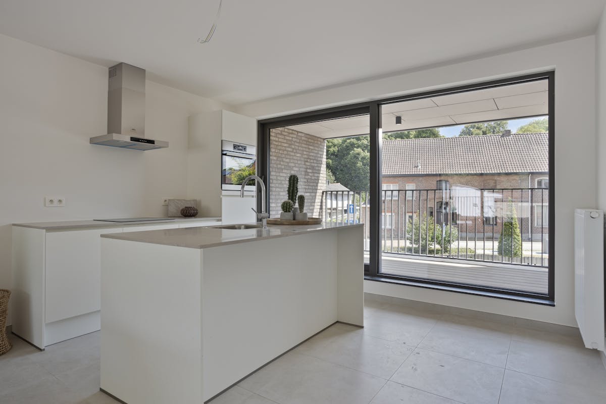 INSTAPKLAAR BEN-APPARTEMENT IN BAZEL MET 3 SLAAPK. + TERRAS - foto 5