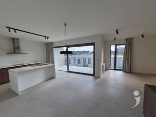 <p><span>Appartement spacieux de 2 chambres </span></p>