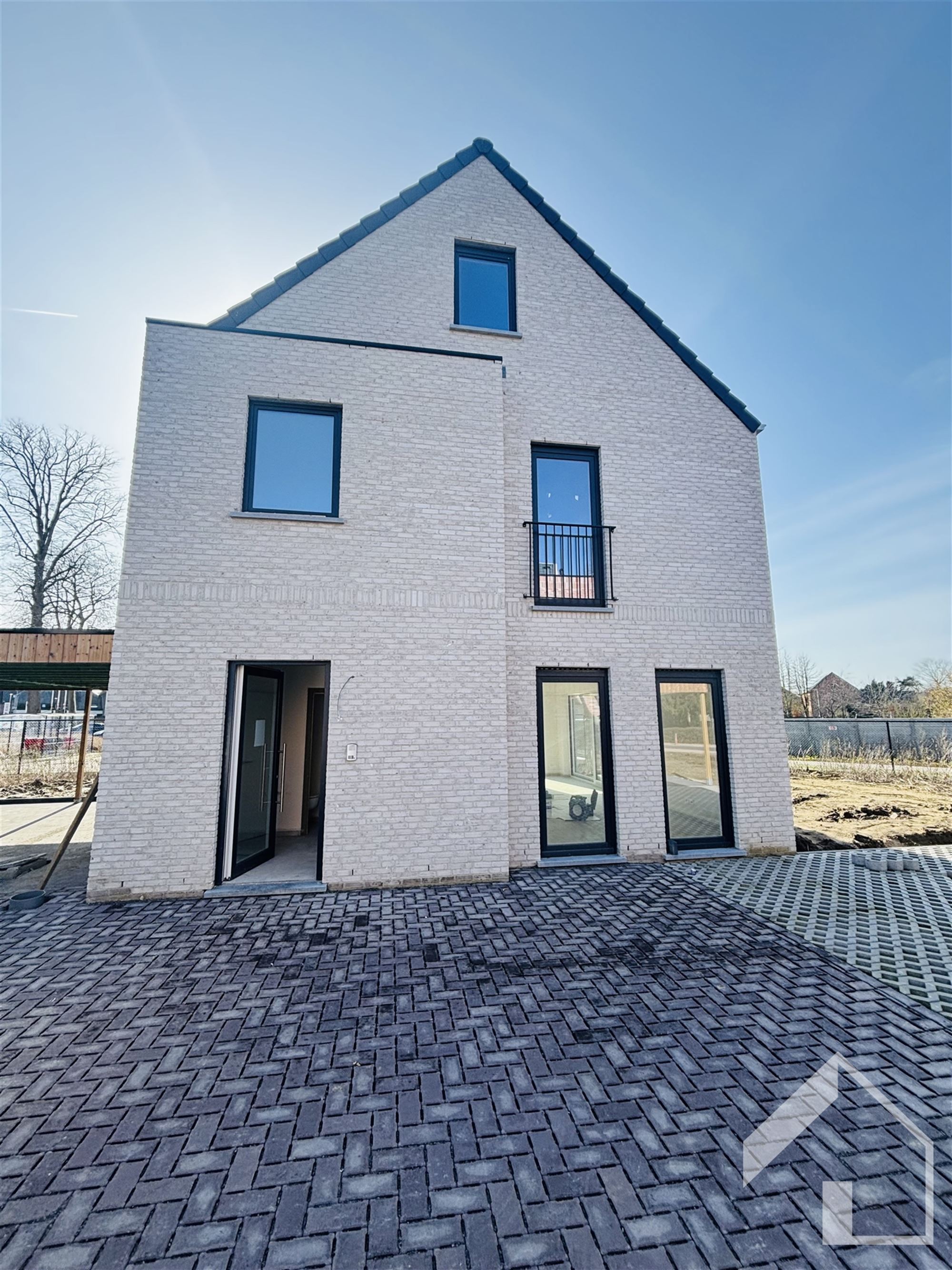 Huis 3 - foto 1