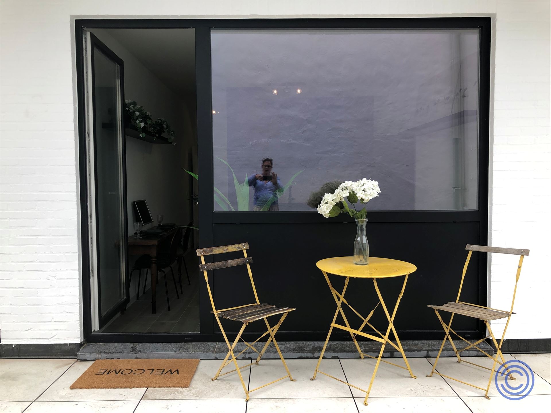 OPBRENGST:18 gerenoveerde studio's + kelder! - foto 1