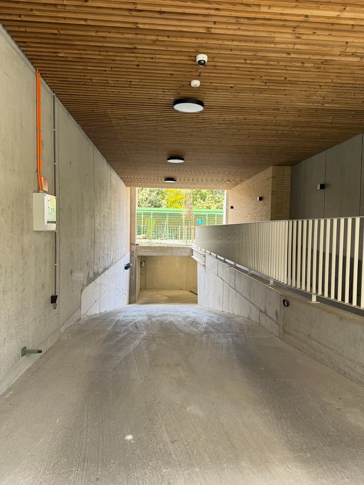 Ondergrondse autostaanplaats te koop! - foto 5
