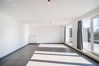 Modern & instapklaar, rustig gelegen appartement, in een kleinschalige residentie van 8 appartementenHet appartement heeft een bruto bewoonbare opp...