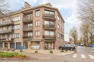 Op een strategische locatie aan de Augustijnslei over Klina bevindt zich dit ruime commerciële gelijkvloers, ideaal voor kantoren, vrije...