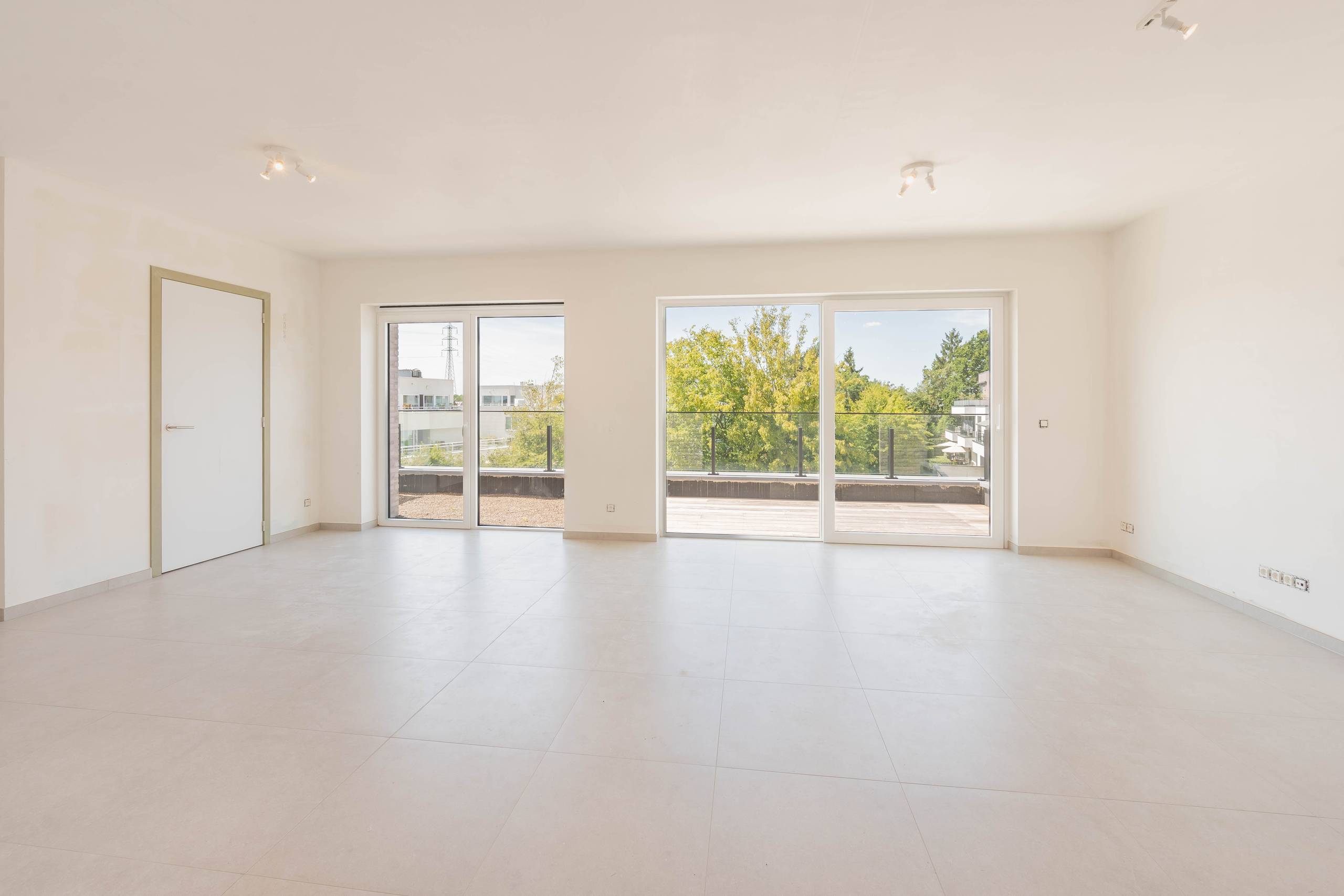Nieuwbouwappartement met 2 slaapkamers en 2 terrassen - foto 4