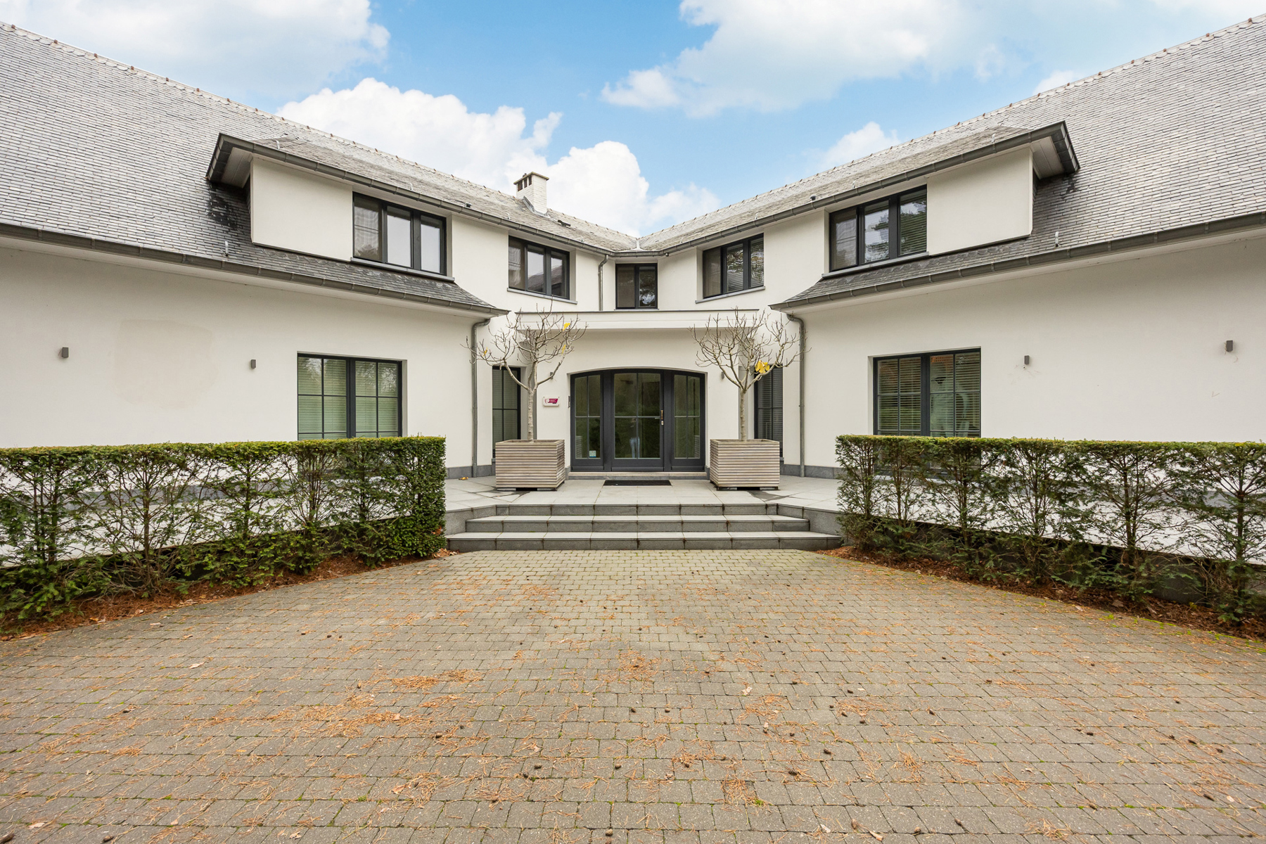 House for sale in Schilde with 6 bedrooms - photo 3