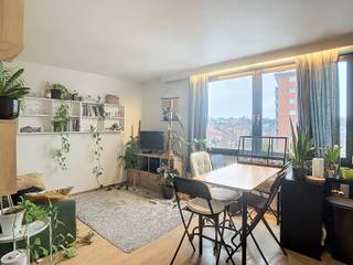 Studio located in the heart of Leuven on the 5th floor!Well-located studio/apartment in the center of Leuven (public transport, shops, leisure...