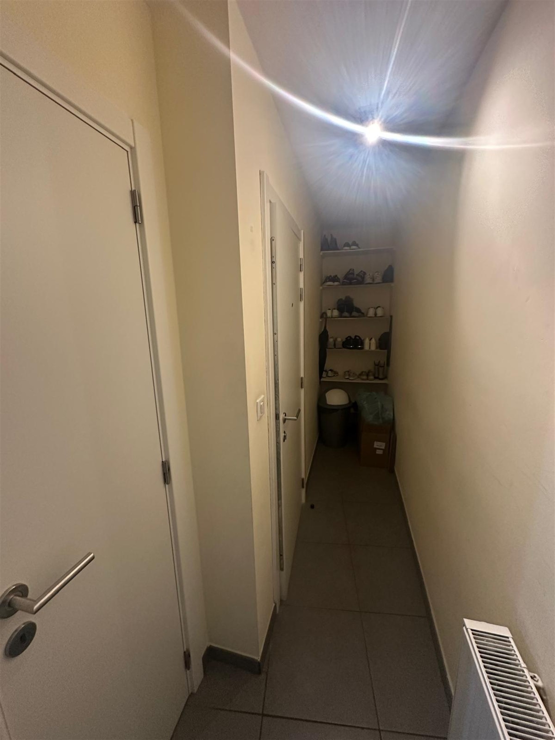 Ruim appartement met 2 slaapkamers en garage - foto 5