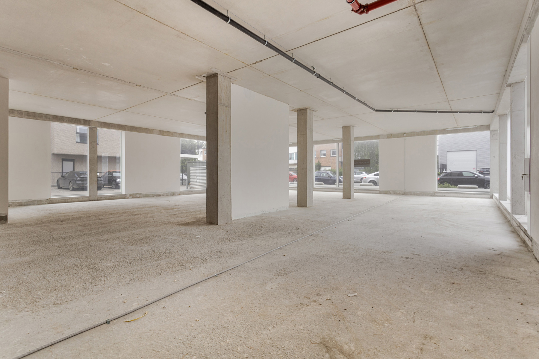 Commercial à vendre à Sint-Pieters-Leeuw - photo 2