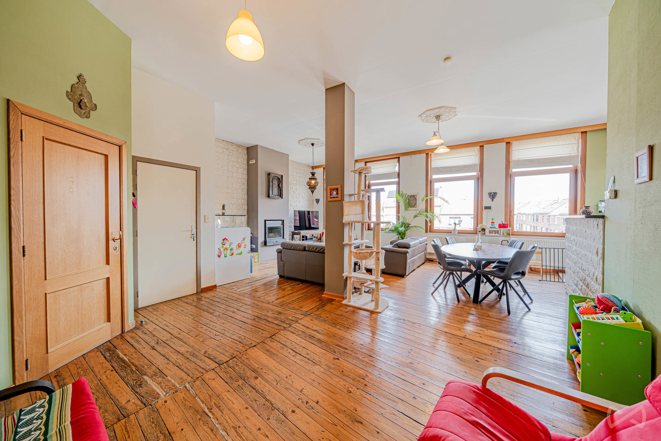 Appartement te koop in Soignies met 3 slaapkamers - foto 2