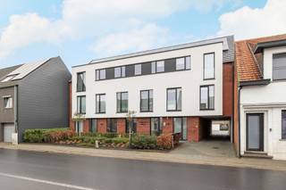 Apartment for rent in Stabroek