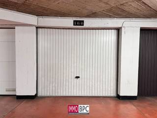 GARAGE BOX...