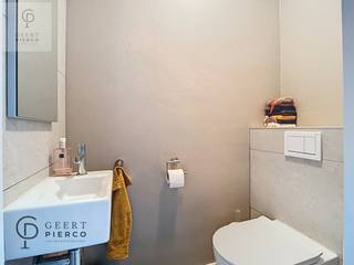 Deze knappe woning vinden we terug in Neerhespen, een deelgemeente van Linter op een boogscheut van Landen, Tienen en Sint-Truiden. Zelfs...