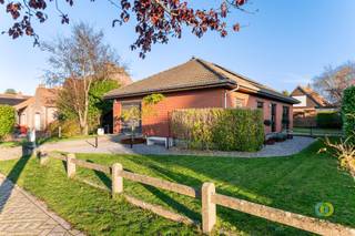 In a quiet and residential neighborhood of Meise, you will find this charming bungalow ready to move in, ideal for those who want to live...