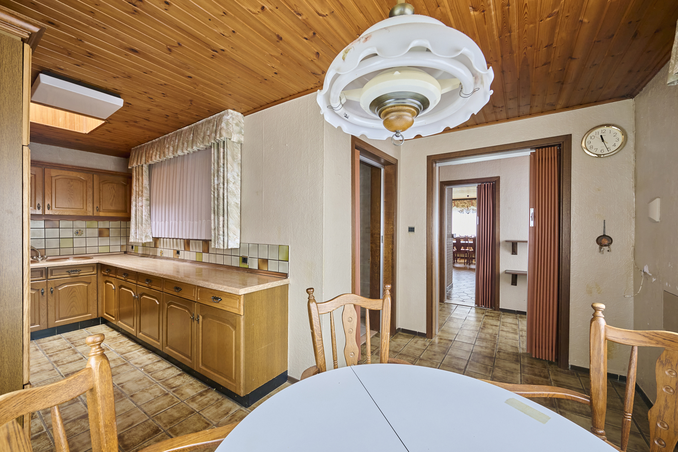 RUSTIG GELEGEN OP TE FRISSEN GEZINSWONING OP 6a in As. - foto 2