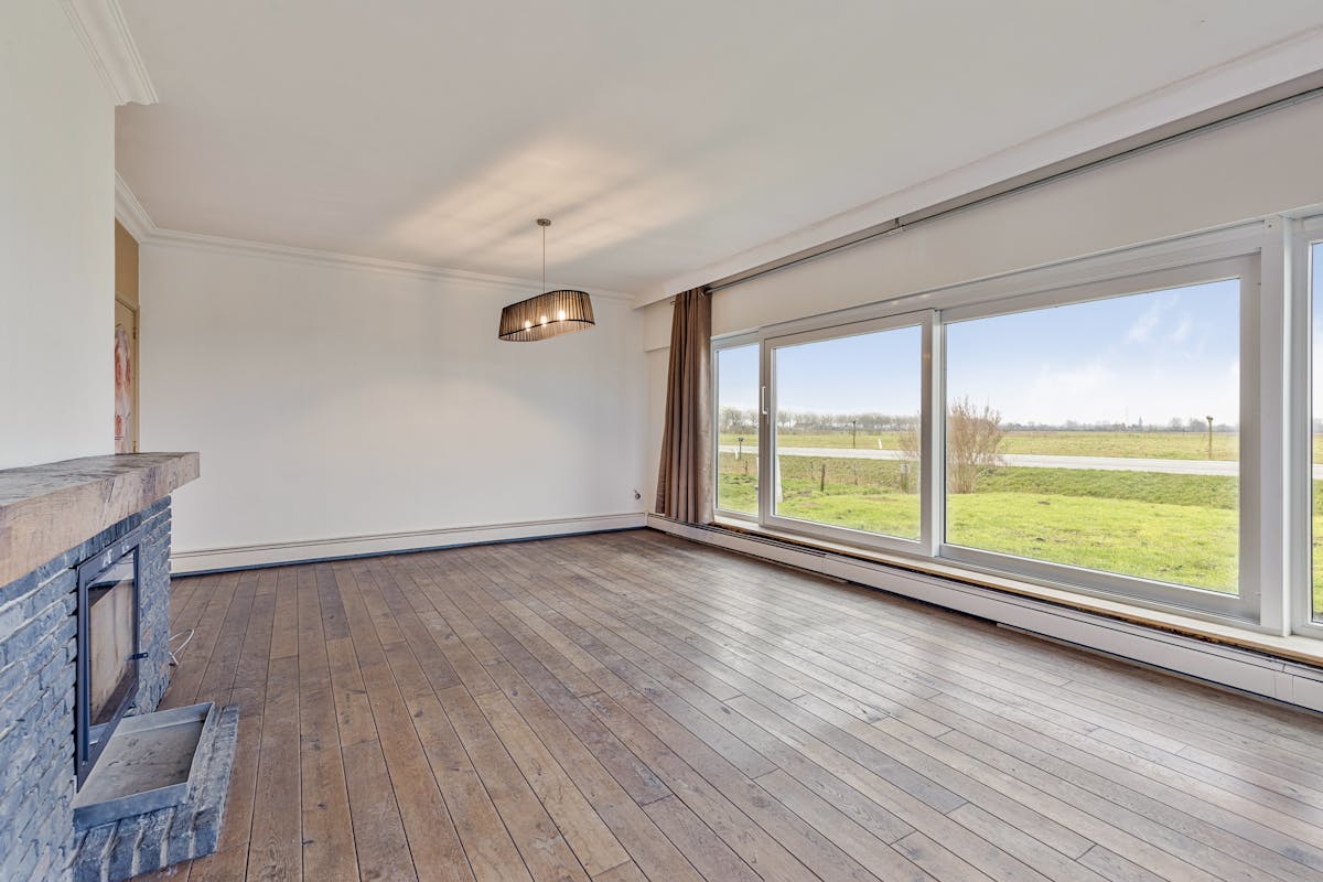 Site met loods en ruime villa te koop in De Haan/Klemskerke. - foto 2